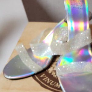 New  Mootsies Tootsies Clear Snowflake Heels**